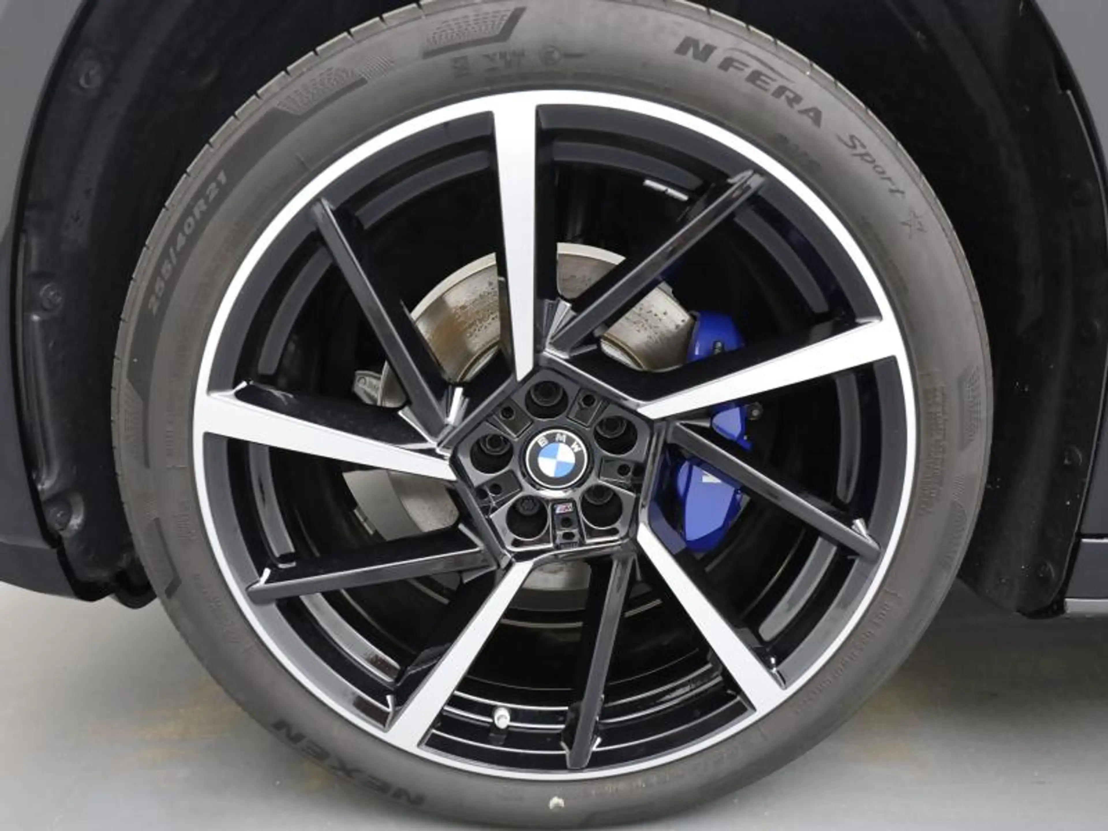 BMW iX3 50 XDRIVE - M SPORT — photo 8