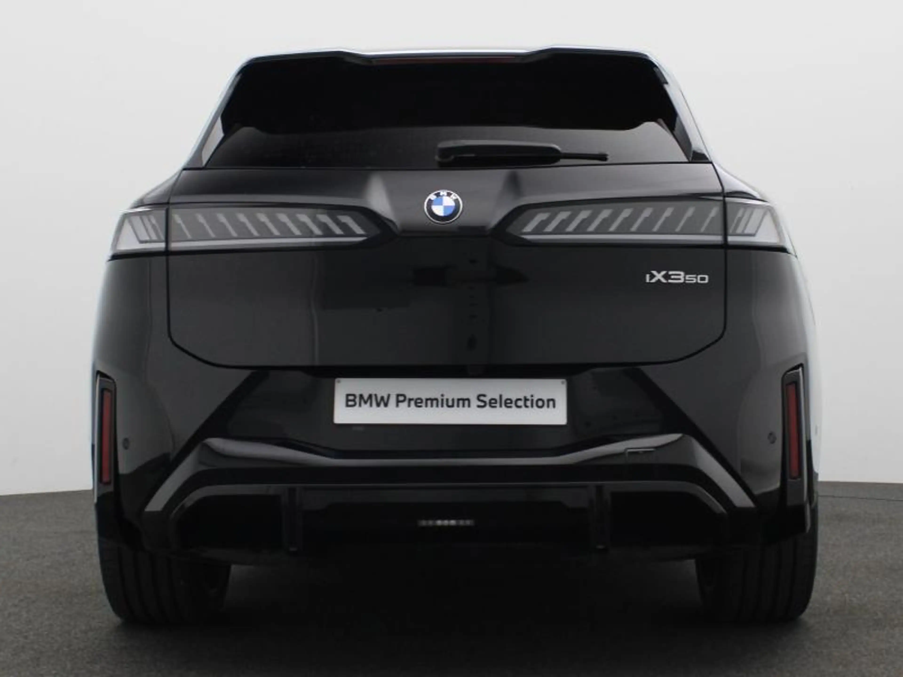 BMW iX3 50 XDRIVE - M SPORT — photo 4