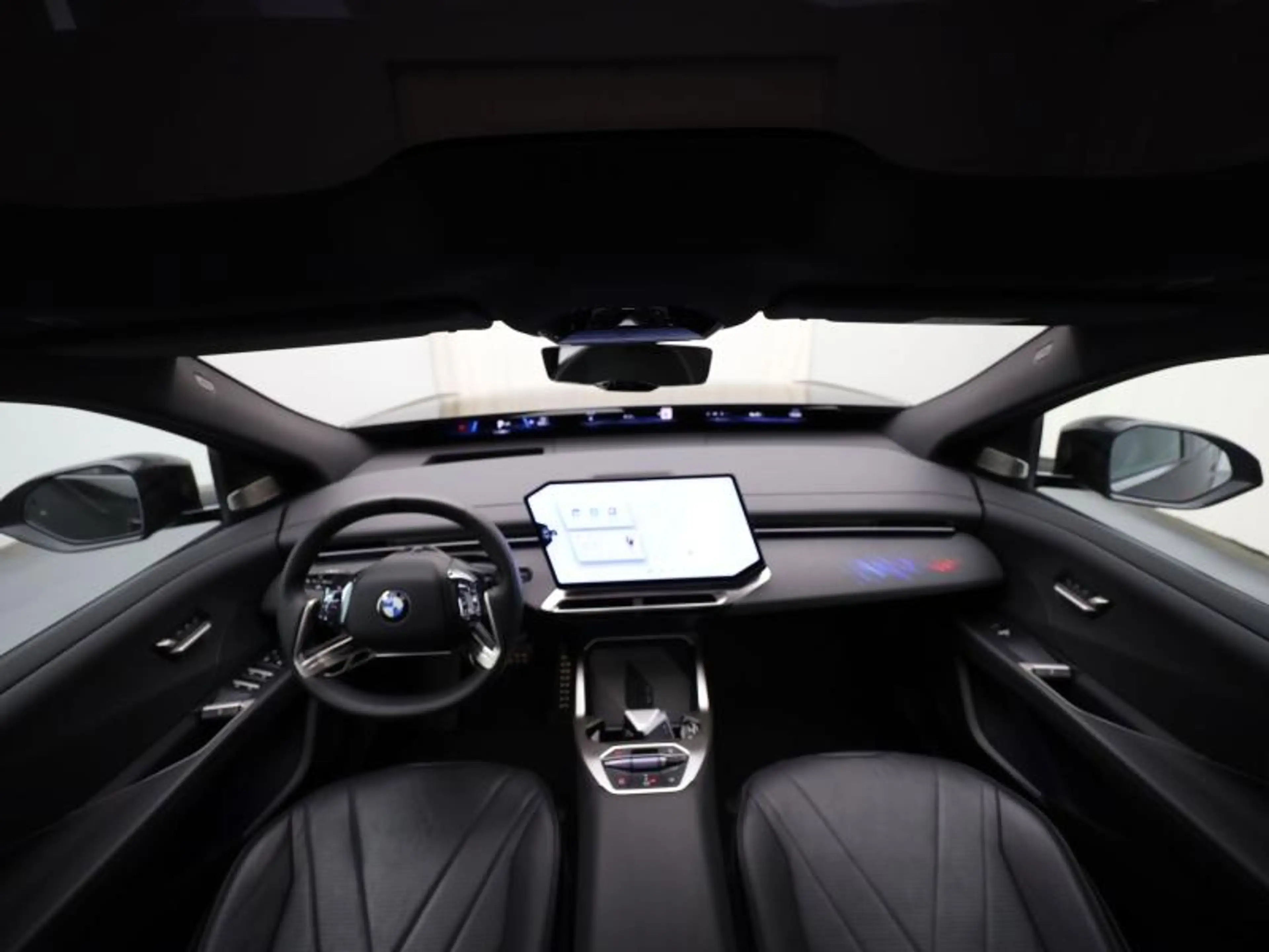 BMW iX3 50 XDRIVE - M SPORT — photo 7