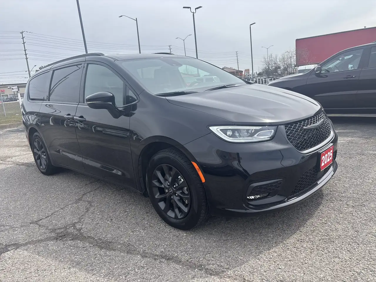 Chrysler Pacifica снимка Chrysler Pacifica