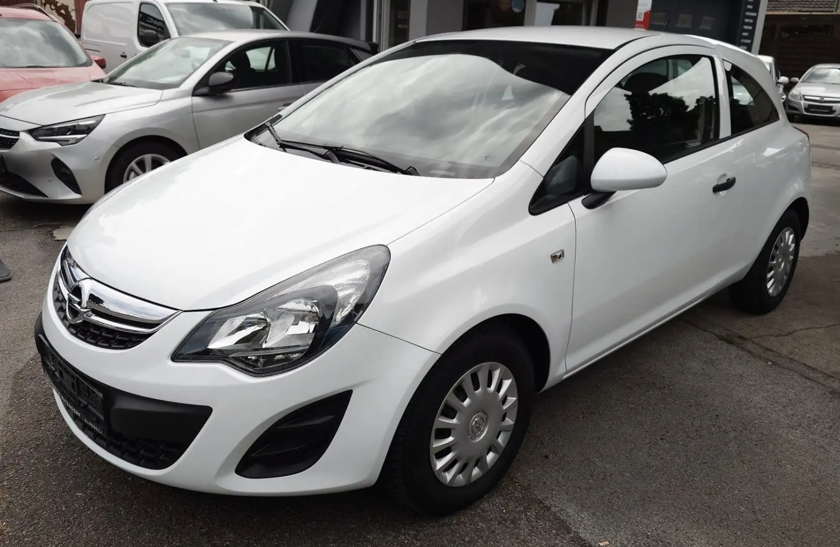 Opel Corsa D Selection 1.2i KLIMA/SERVO/ZV Weiß - 1