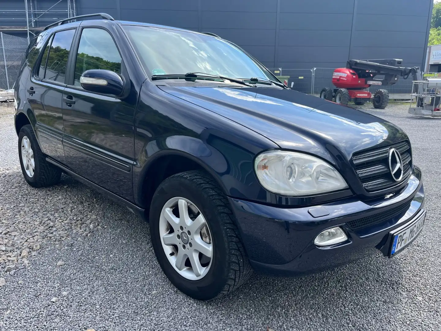 Mercedes-Benz ML 270 / 2. Hand / Viele Neuteile / Bitte lesen Синій - 2