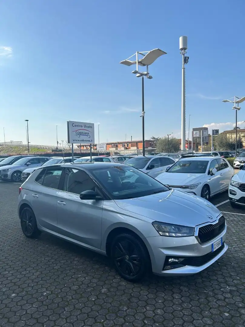 Skoda Fabia 1.0 MPI EVO 80 CV Style NEO PATENTATO Argento - 2