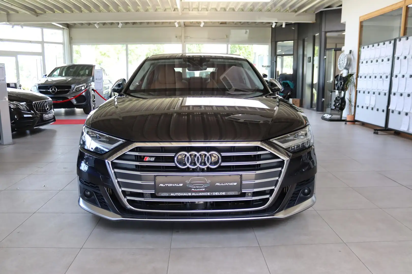 Audi S8 4.0 TFSI quattro 420 kW (571 PS), Autom. 8-Gang... Siyah - 2