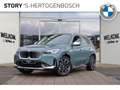 BMW iX1 xDrive30 xLine 67 kWh / Panoramadak / Trekhaak / S Groen - thumbnail 1