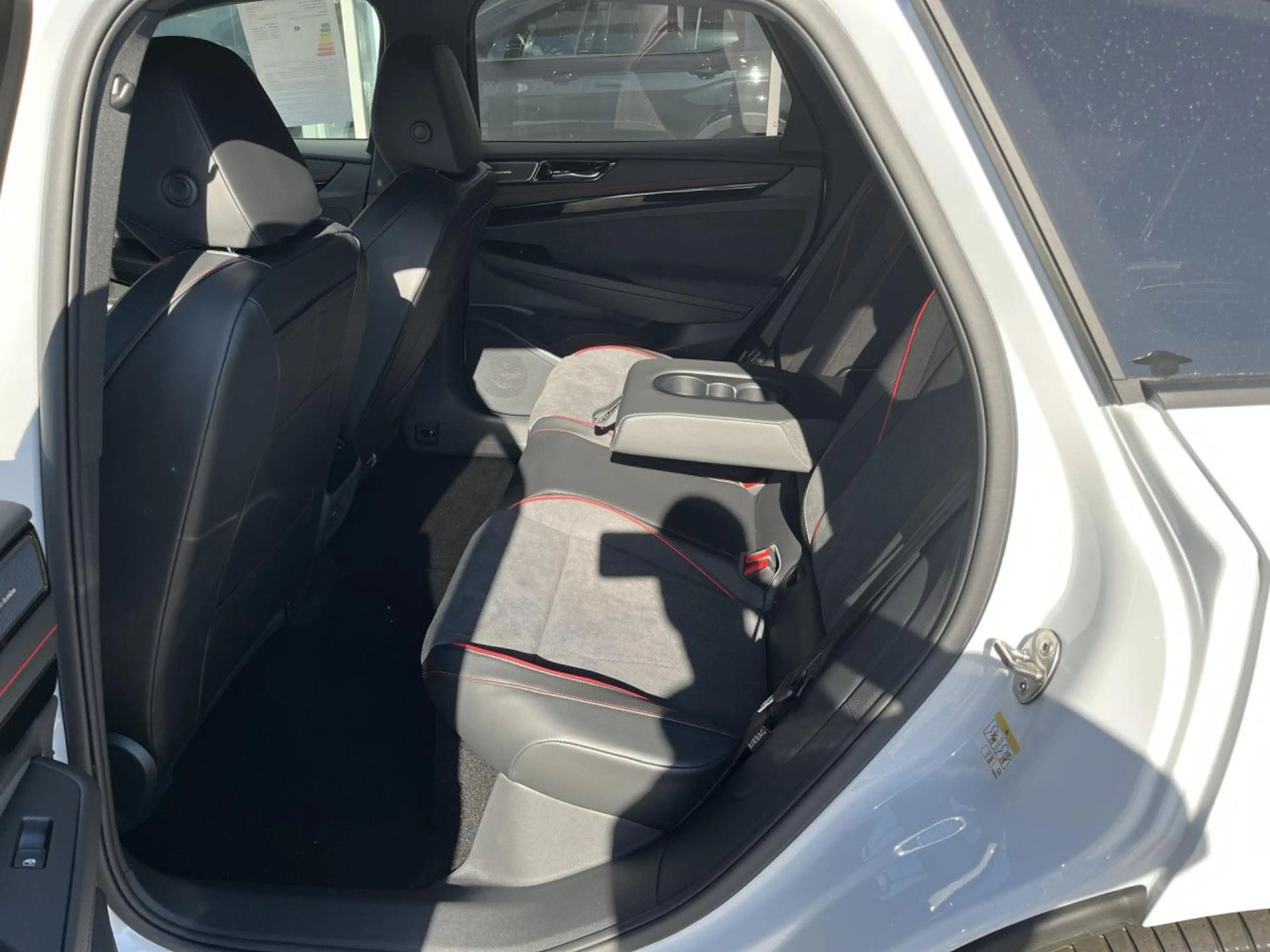 Volkswagen ID.7 Tourer 4Motion GTX 86 kWh AHK Wärme Navi LED — photo 7
