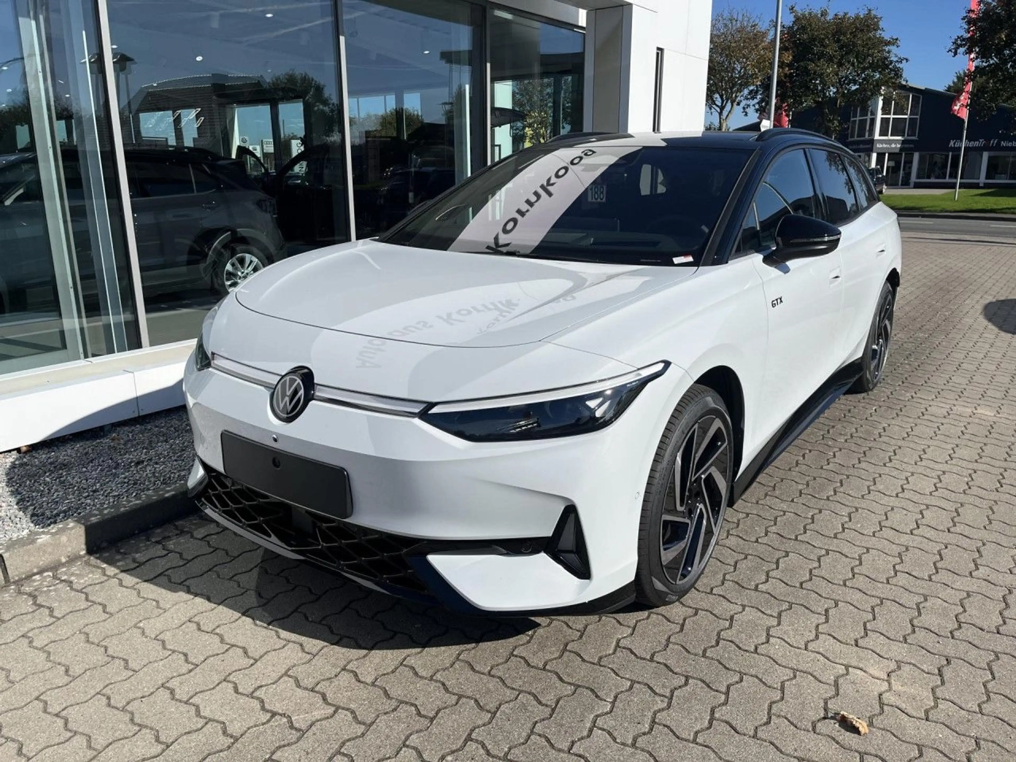 Volkswagen ID.7 Tourer 4Motion GTX 86 kWh AHK Wärme Navi LED — photo 2