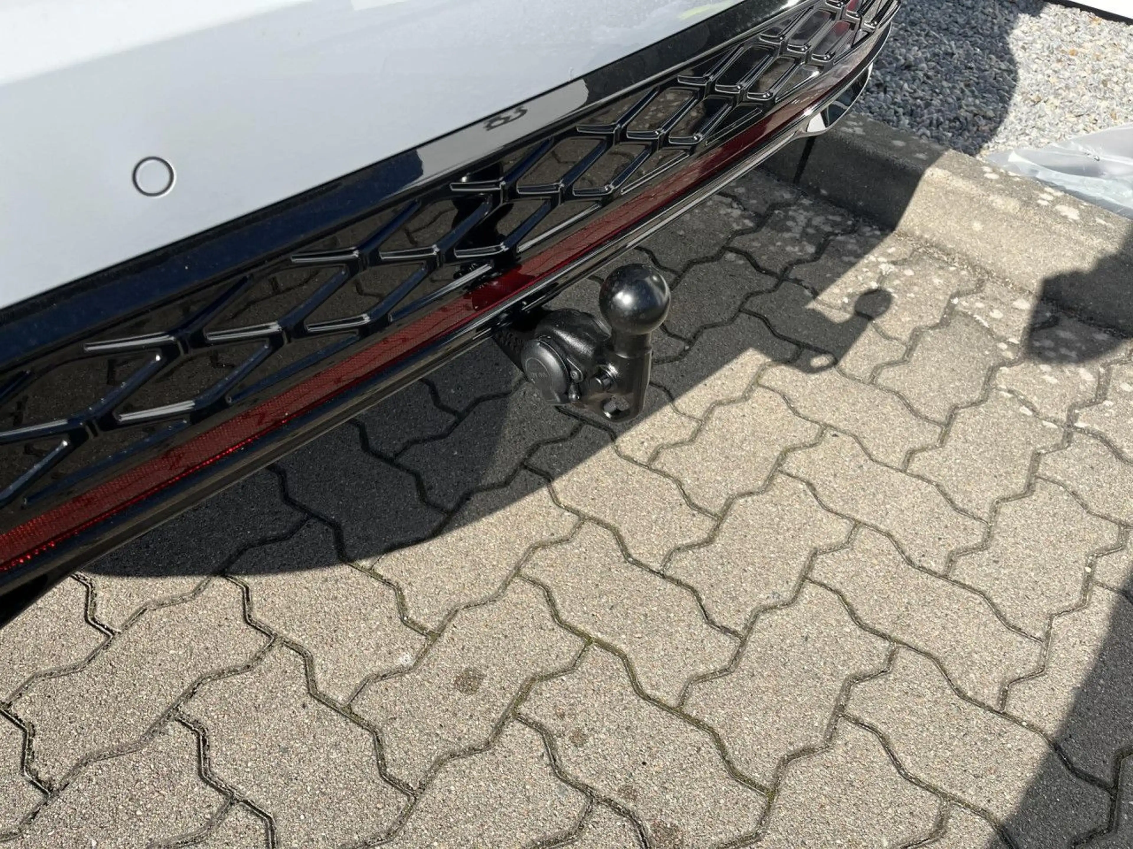 Volkswagen ID.7 Tourer 4Motion GTX 86 kWh AHK Wärme Navi LED — photo 11