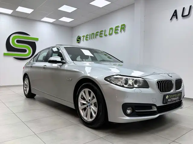 BMW 520 i / LEDER  / BI-XENON / SCHIEBEDACH