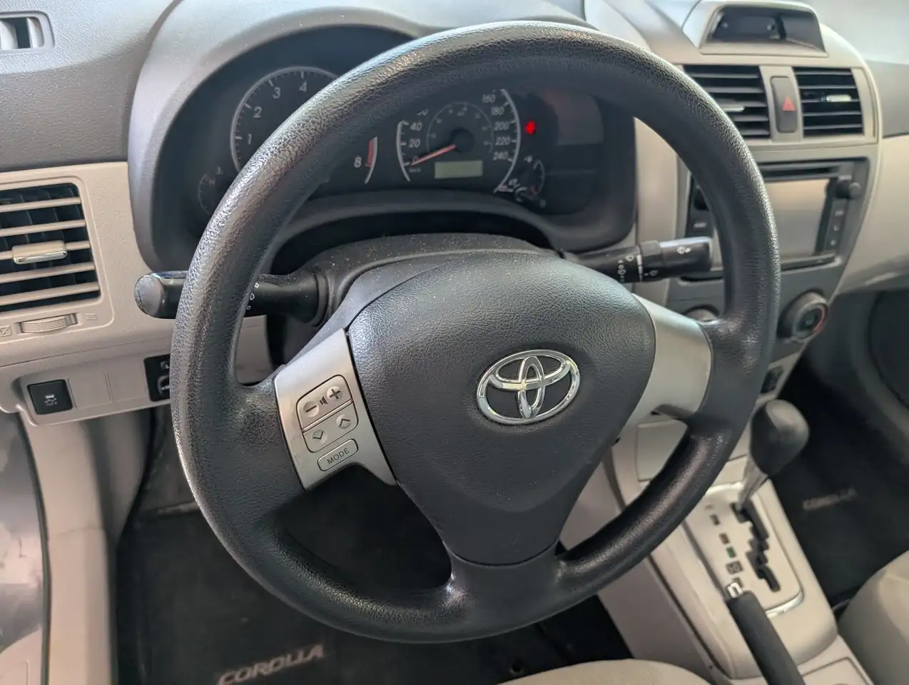 Toyota Corolla photo Toyota Corolla