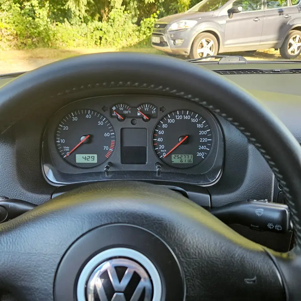 Volkswagen Golf 2.8 V6 4Motion, foto 12