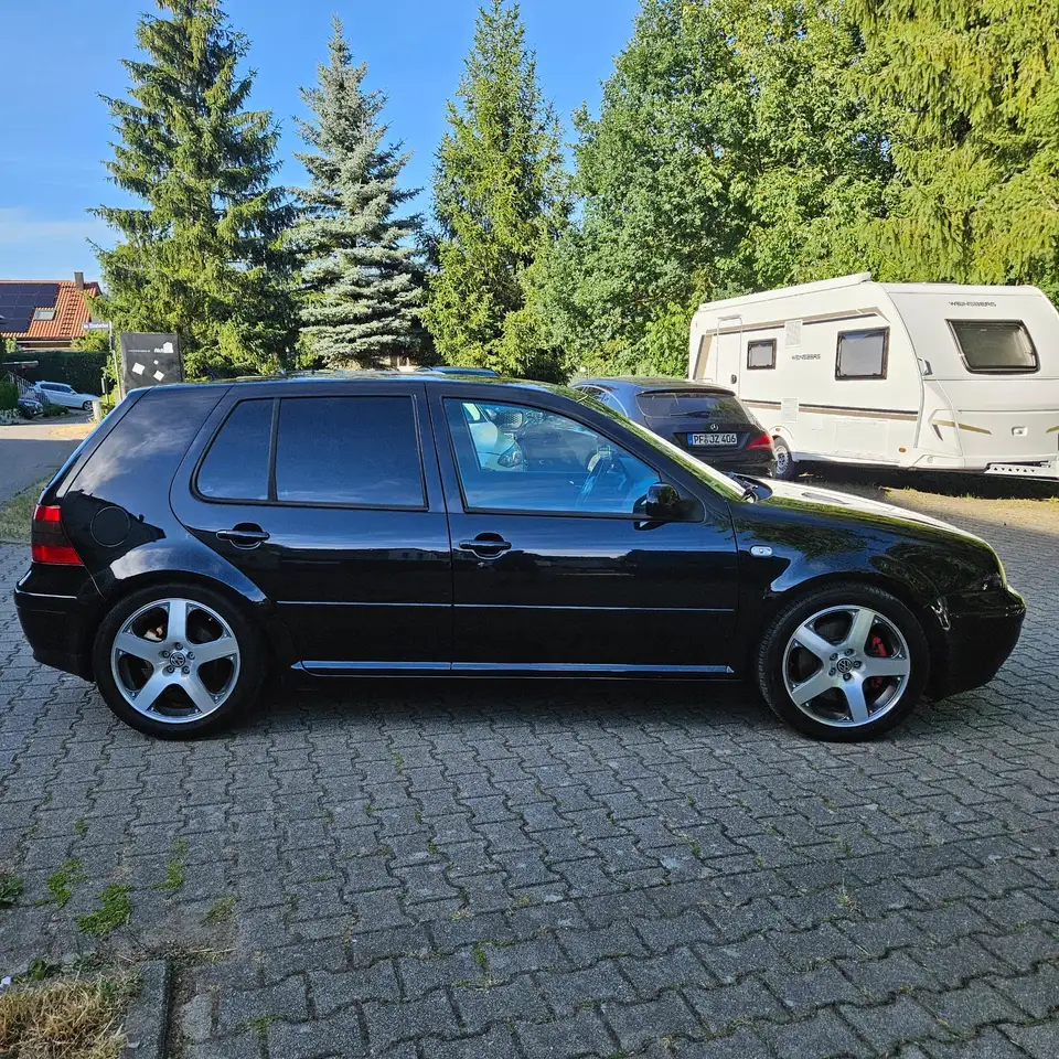 Volkswagen Golf 2.8 V6 4Motion, foto 3