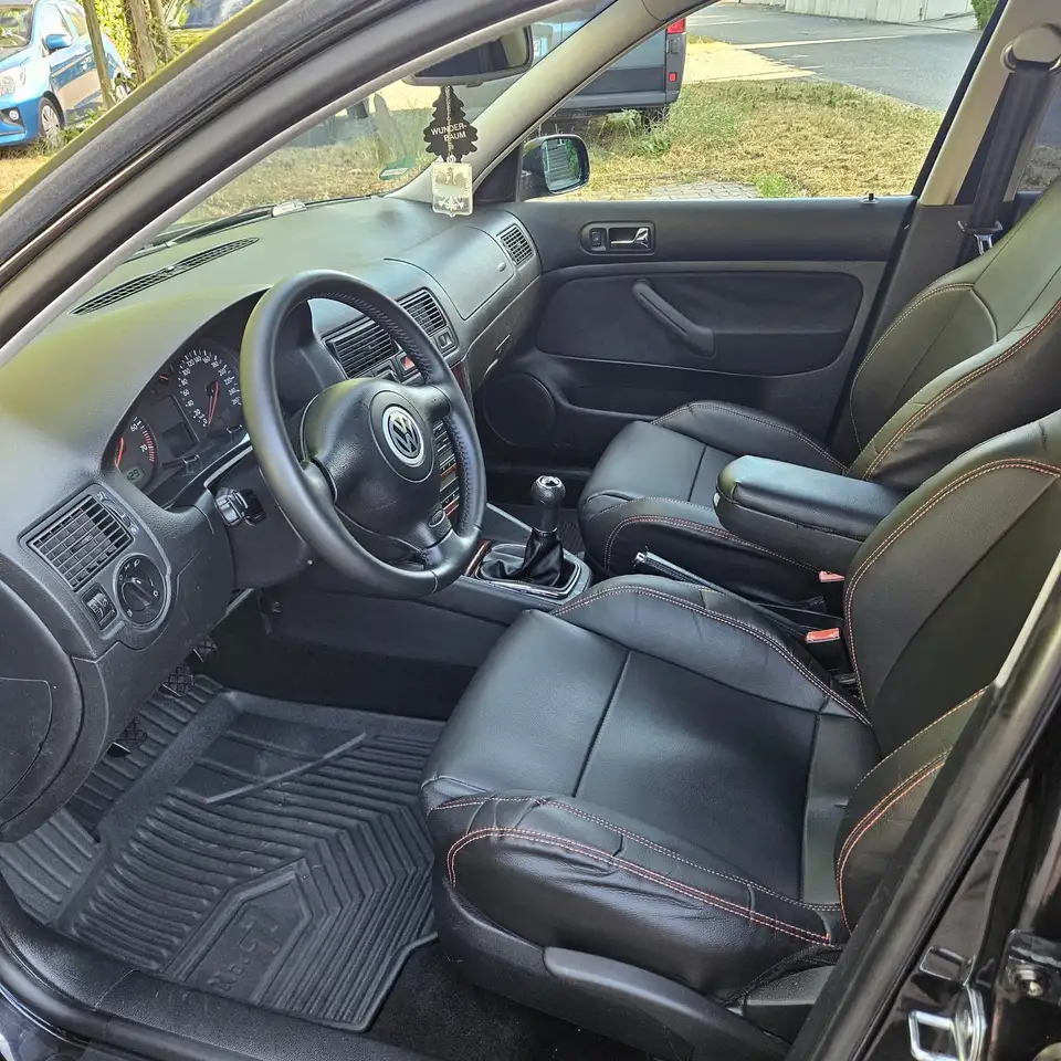 Volkswagen Golf 2.8 V6 4Motion, foto 8