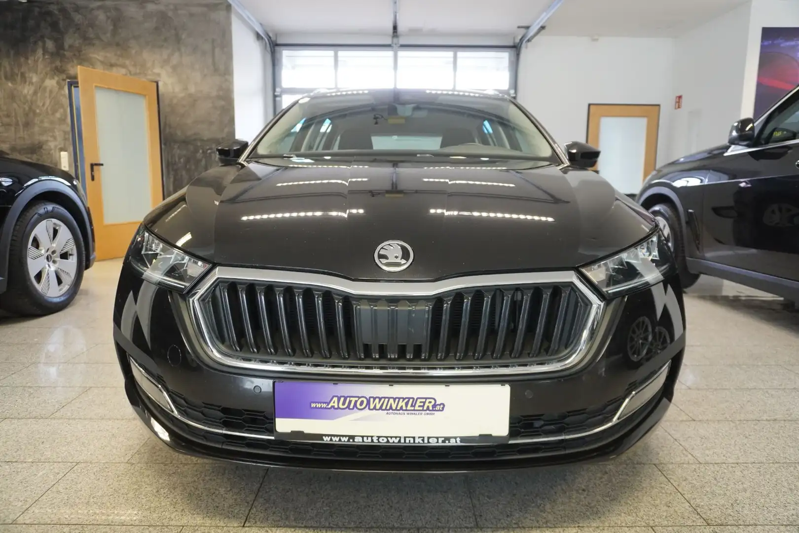 Skoda Octavia Combi 1,0 TSI Style Kamera/LED/Navi Schwarz - 2
