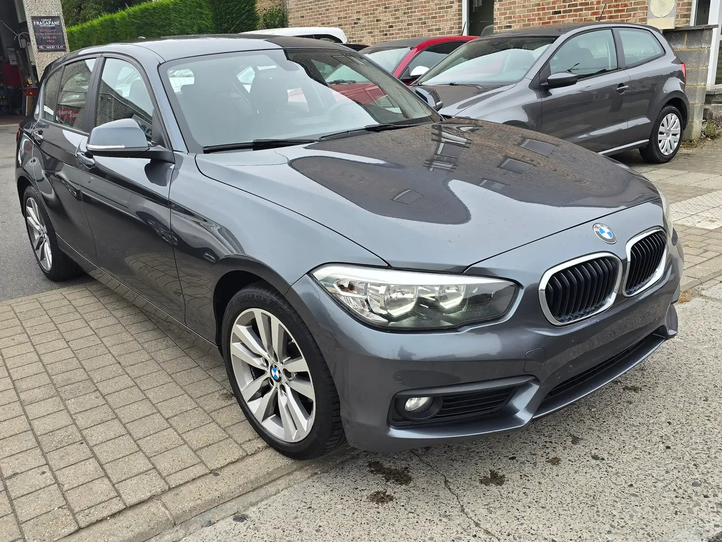 BMW 116 116 d 1ER MAIN CUIR /NAVI/BLEUTHOOT/GARANTIE 1AN Grijs - 1