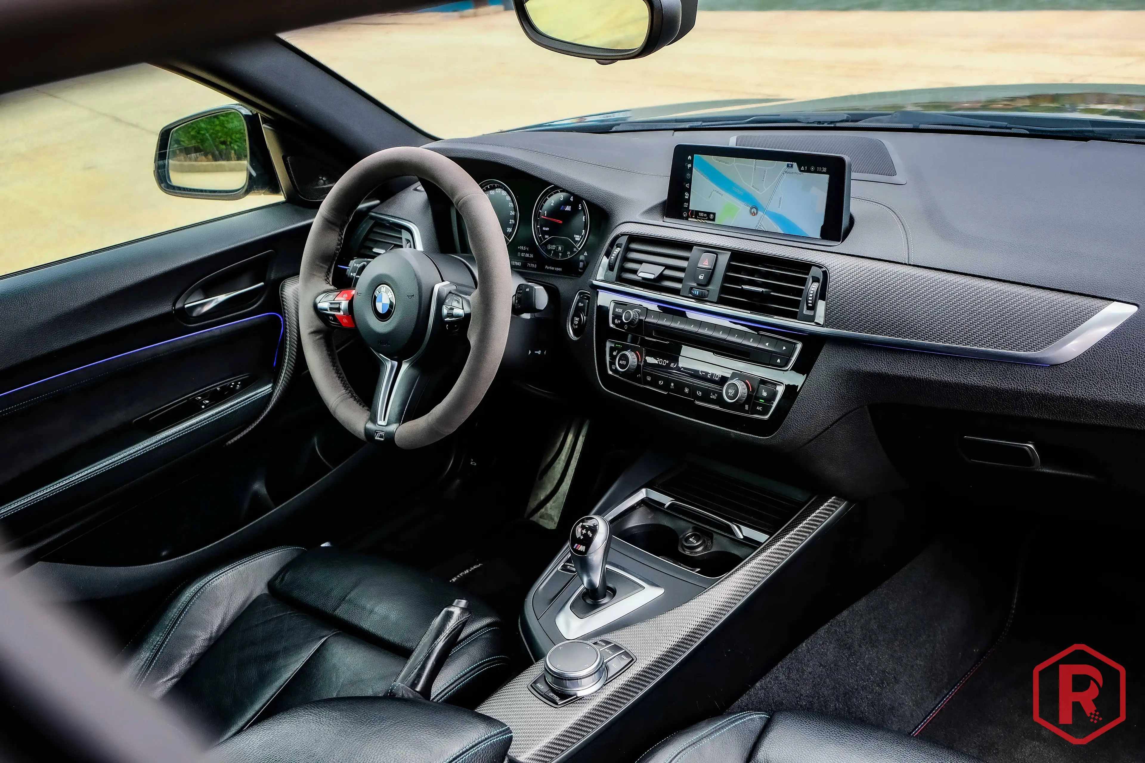BMW M2 Coupé HarmanKardon Sfeerverlichting LCI — photo 9