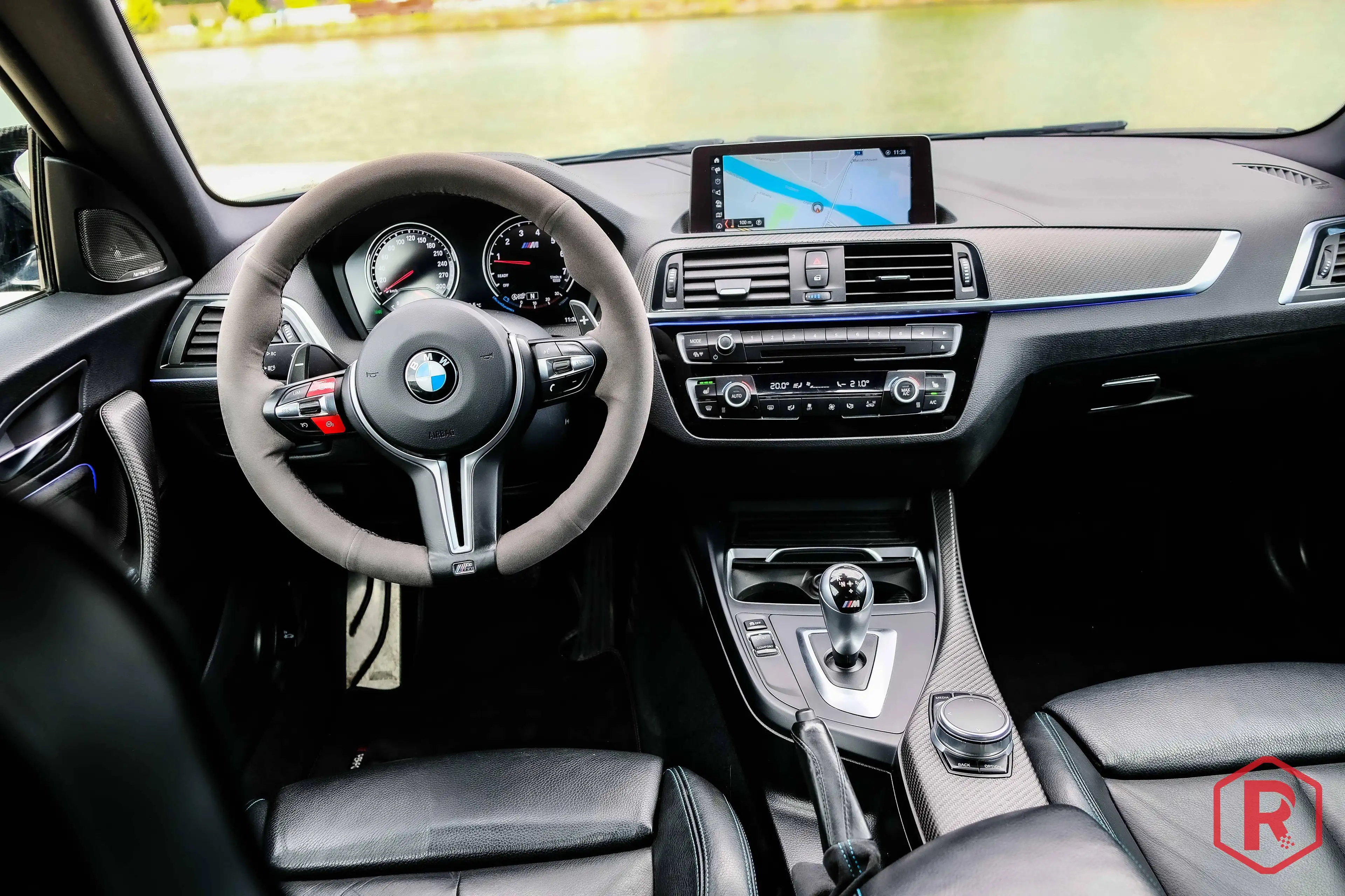 BMW M2 Coupé HarmanKardon Sfeerverlichting LCI — photo 8