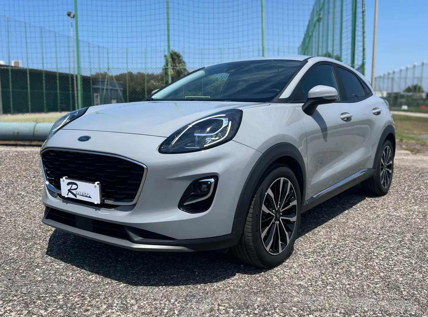 Ford Puma 1.0 ecoboost hybrid Titanium Grigio - 1