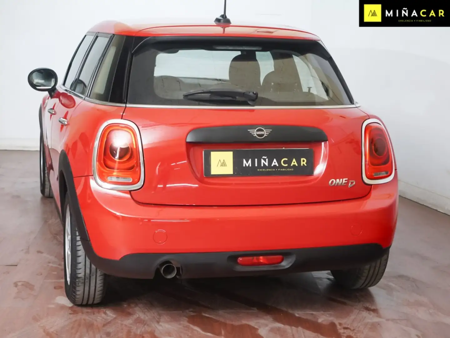 MINI One D Rouge - 2