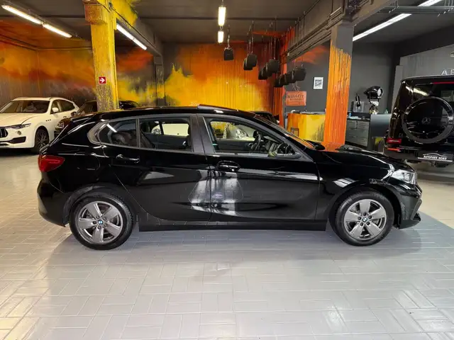 BMW I view 8