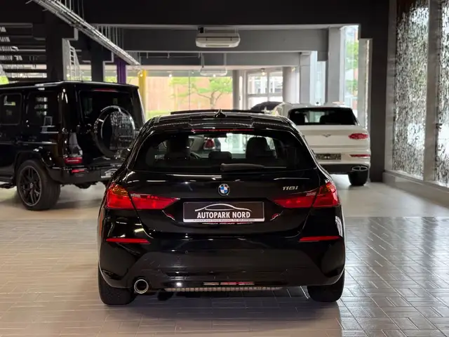 BMW I view 6