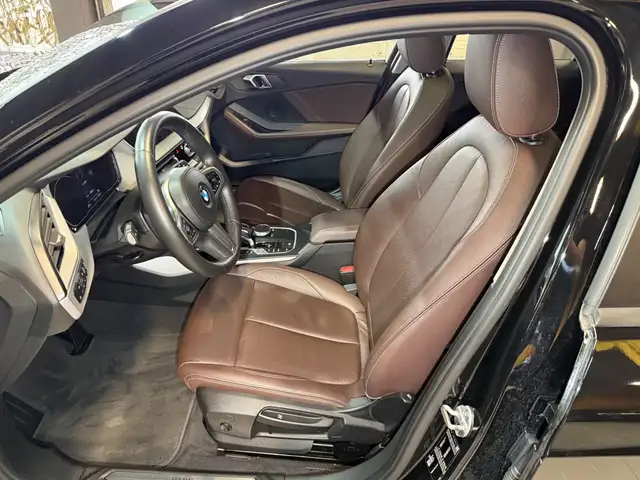 BMW I view 12