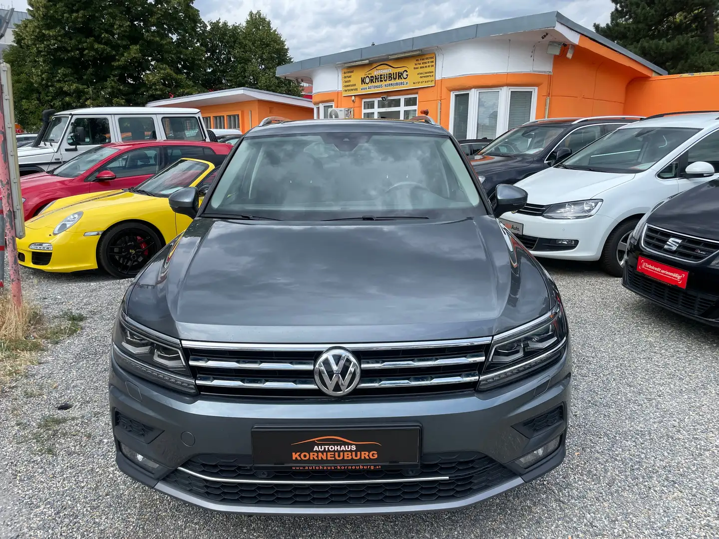 Volkswagen Tiguan Allspace Highline TDI DSG 4Motion*7.Sitzer*Panoramadach*AHV Grau - 2