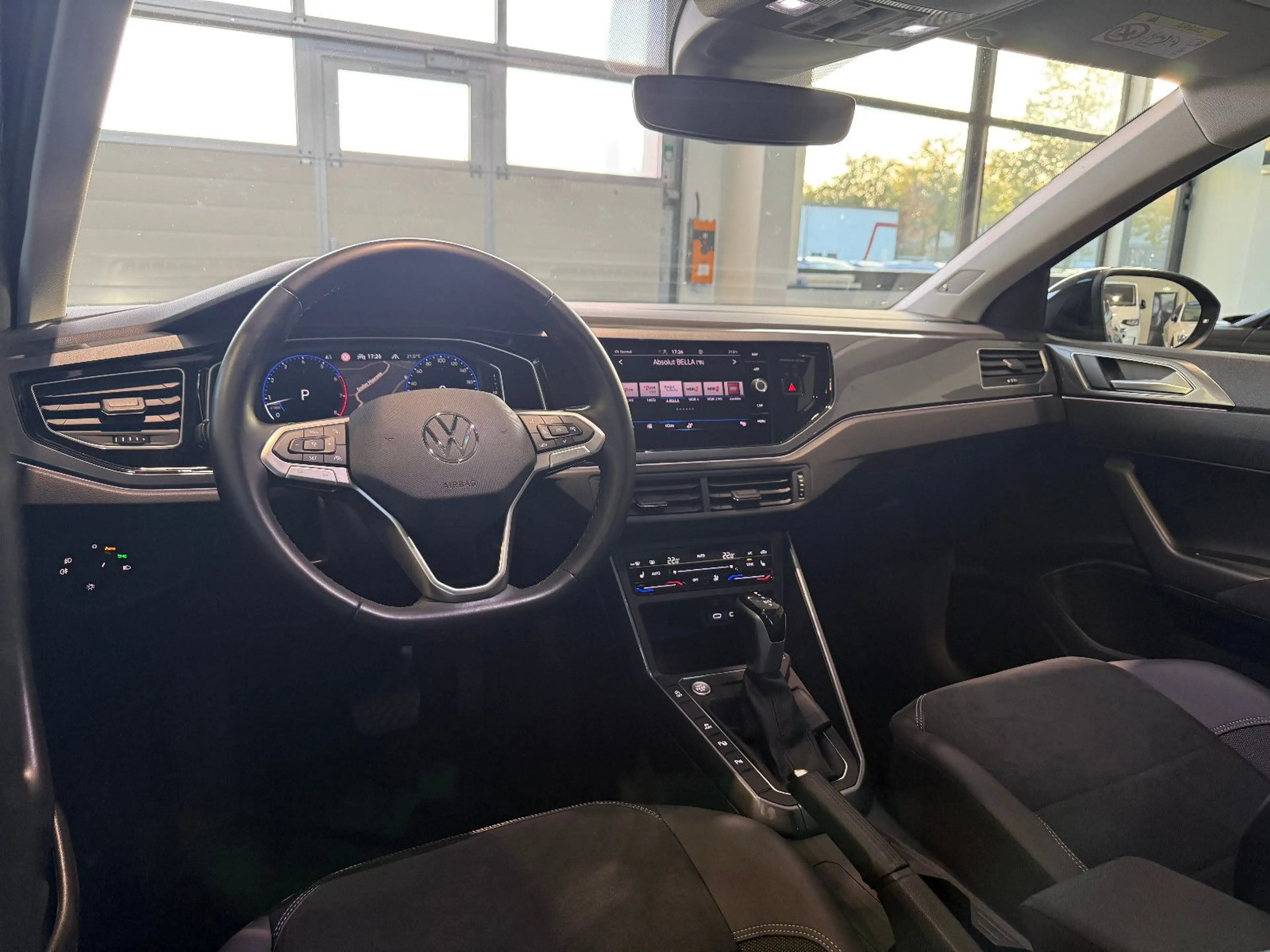Volkswagen Taigo Style 1.5 TSI DSG AID/ACC/MATRIX/PANO/KAM — photo 9