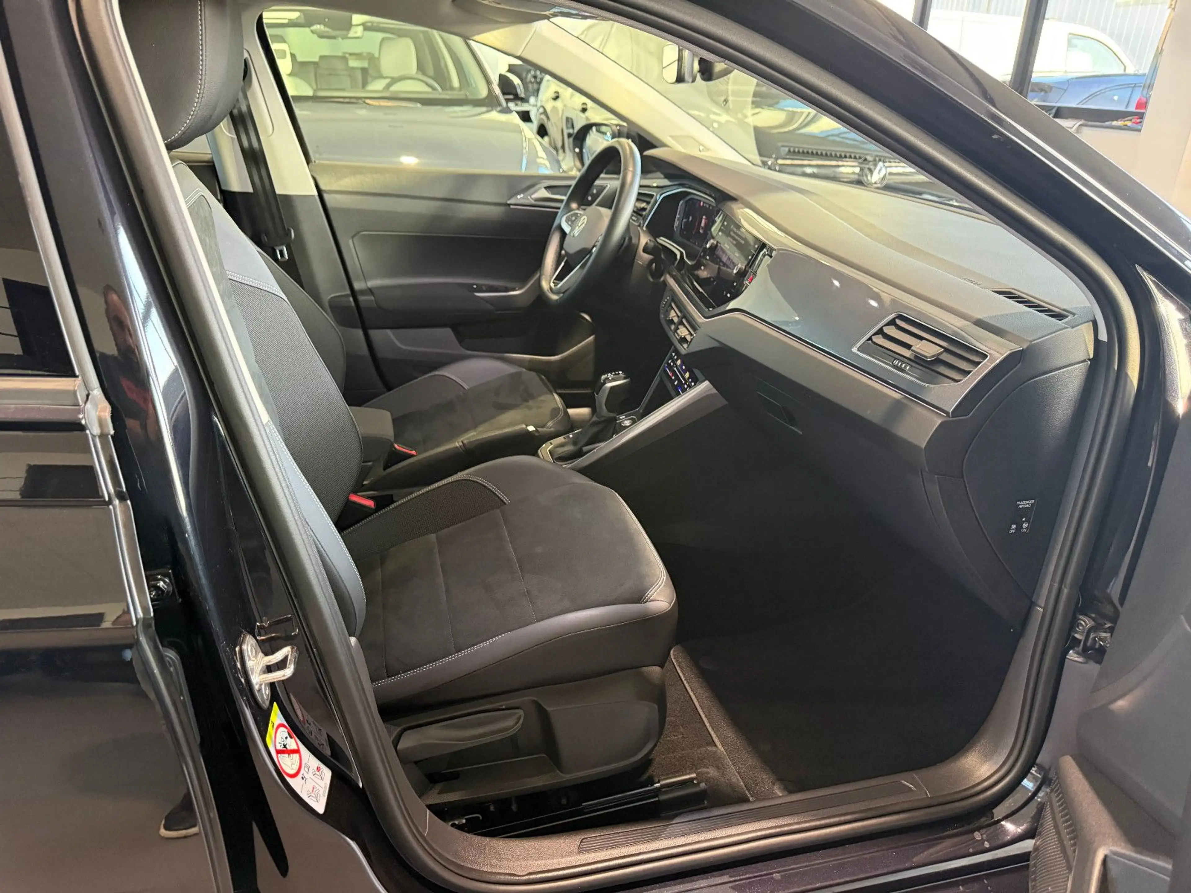 Volkswagen Taigo Style 1.5 TSI DSG AID/ACC/MATRIX/PANO/KAM — photo 12