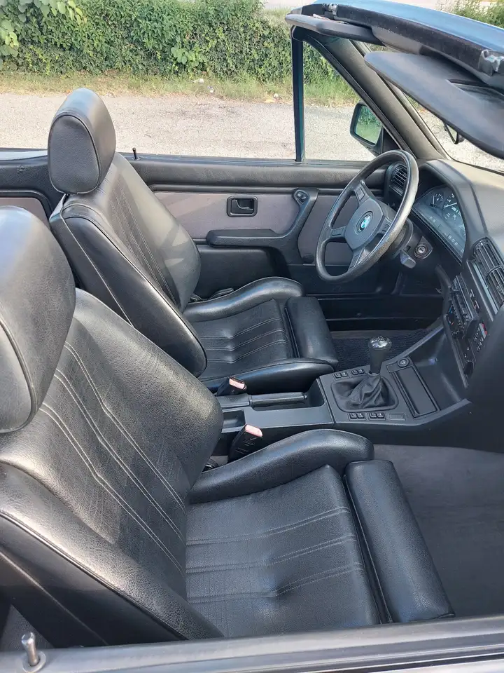 BMW 320i Cabrio, foto 12