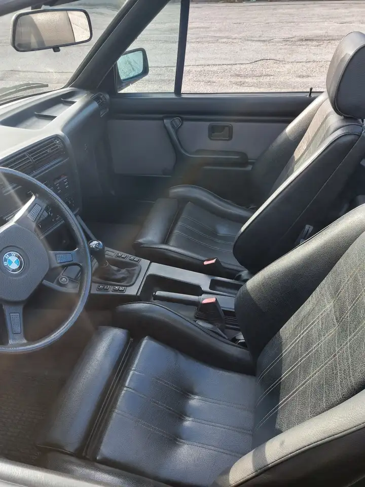 BMW 320i Cabrio, foto 11