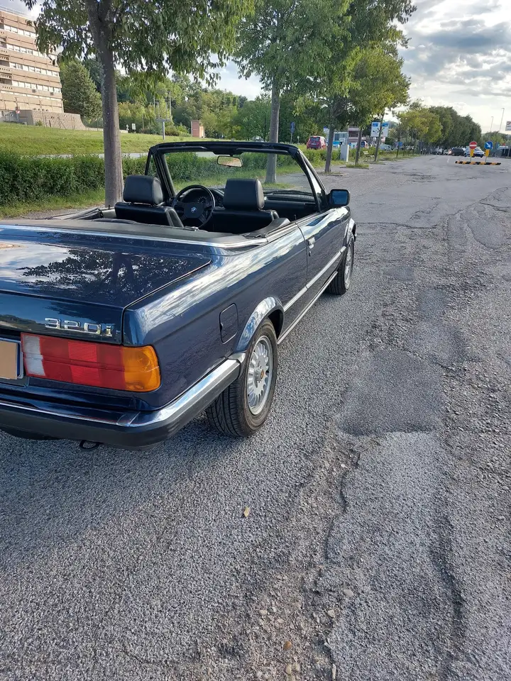 BMW 320i Cabrio, foto 8