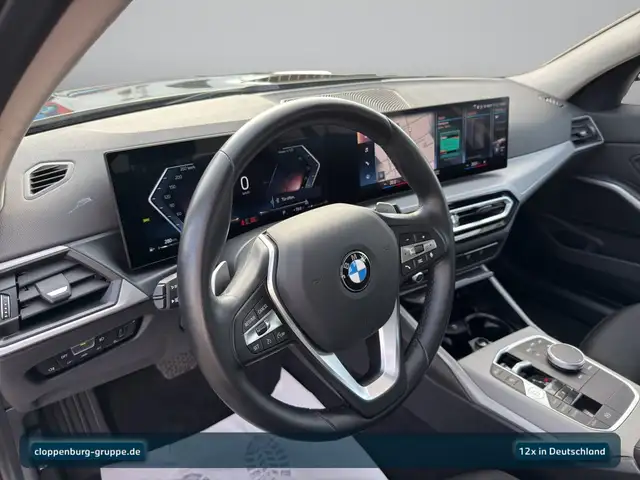 BMW 3 Series view 13