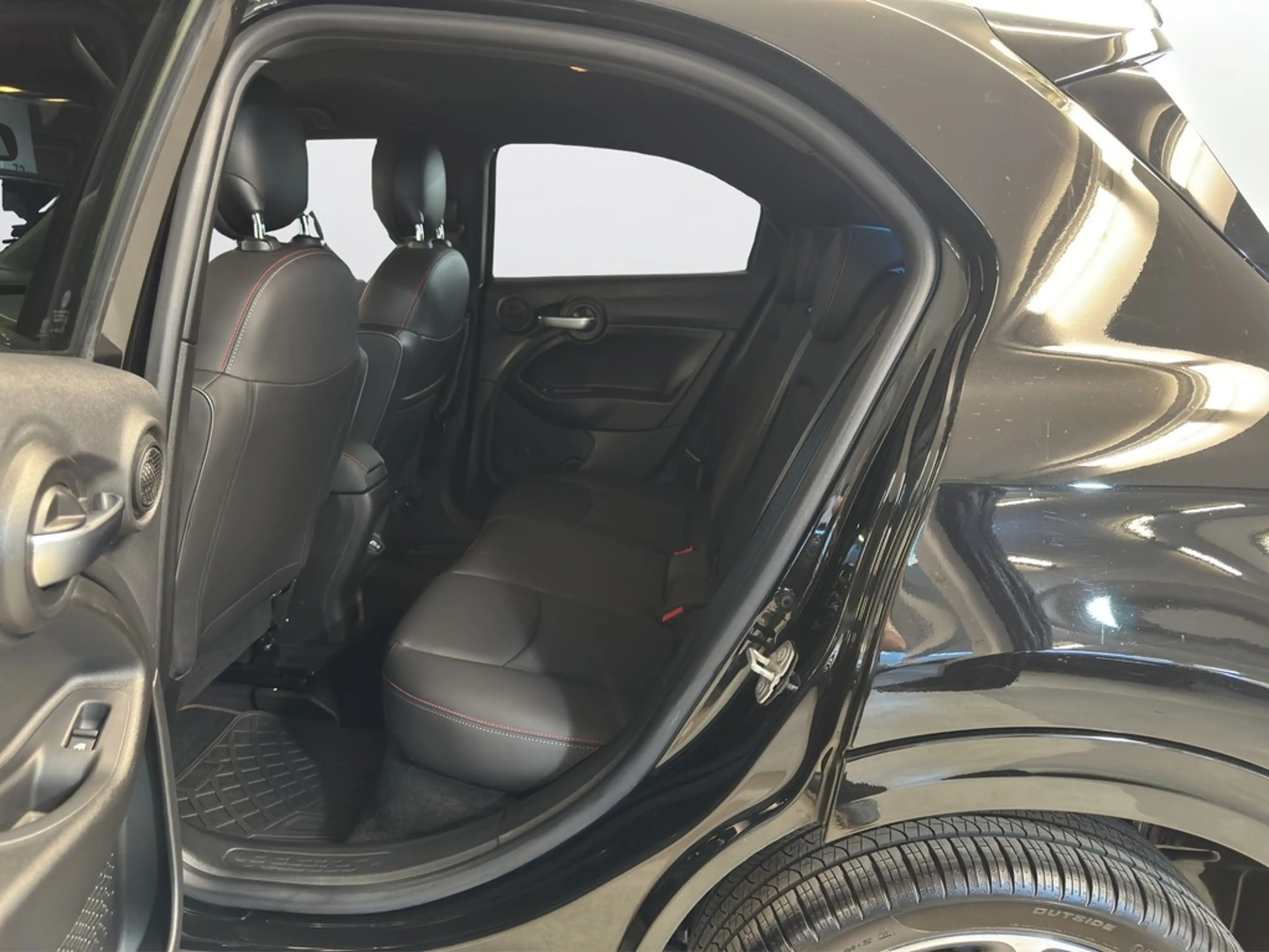 Fiat 500X Sport 1.3 GSE WINTERPAKET/NAVI/PDC/LED — photo 12