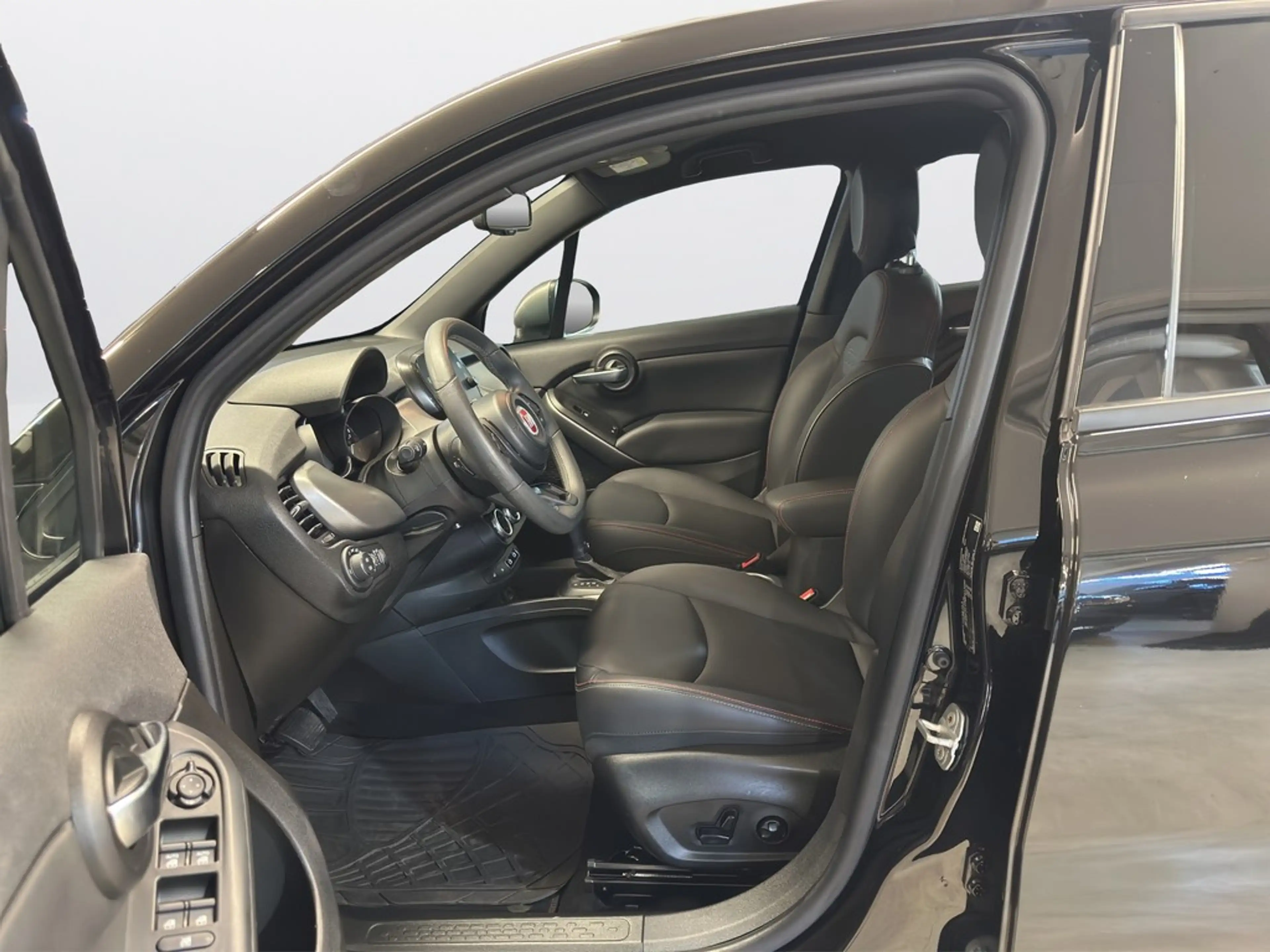 Fiat 500X Sport 1.3 GSE WINTERPAKET/NAVI/PDC/LED — photo 9