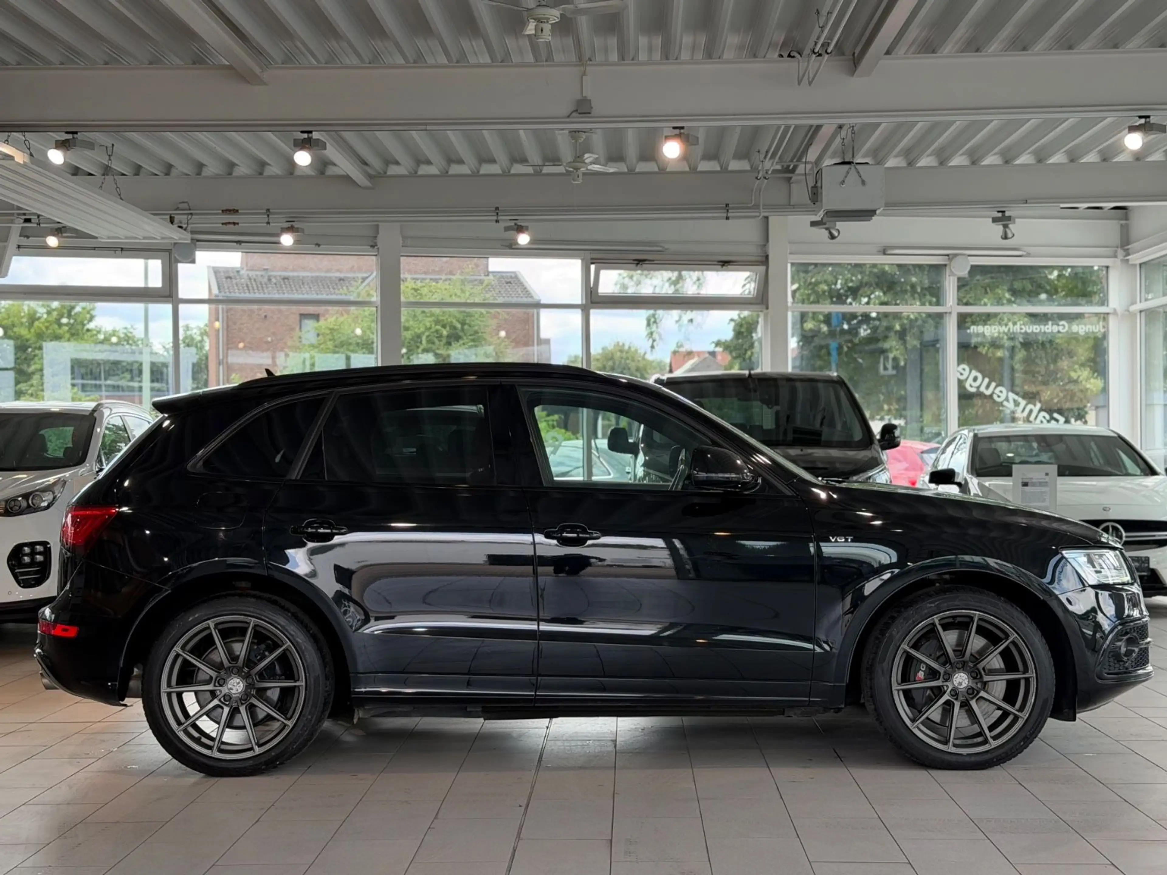 Audi SQ5 3.0 TDI competition quattro*S-DACH*PANO*NAVI — photo 6