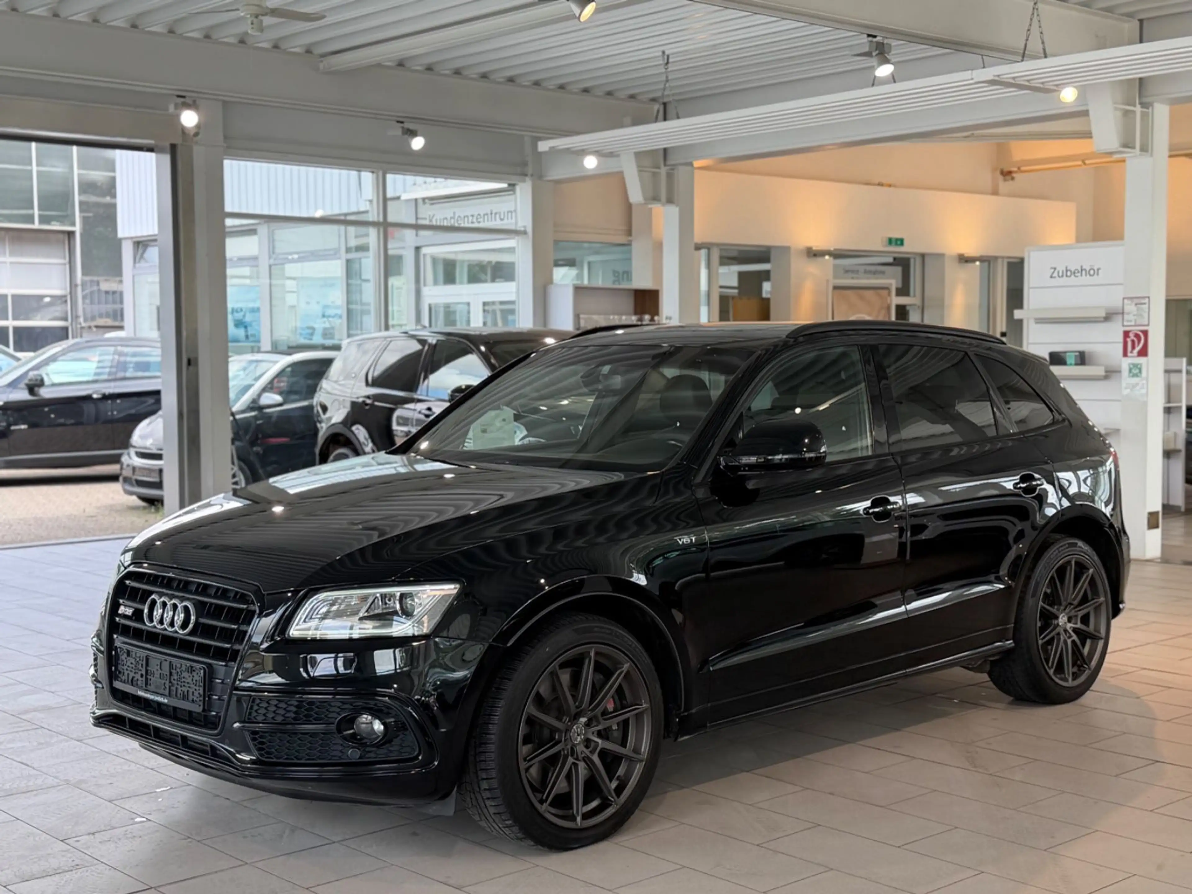 Audi SQ5 3.0 TDI competition quattro*S-DACH*PANO*NAVI — photo 2