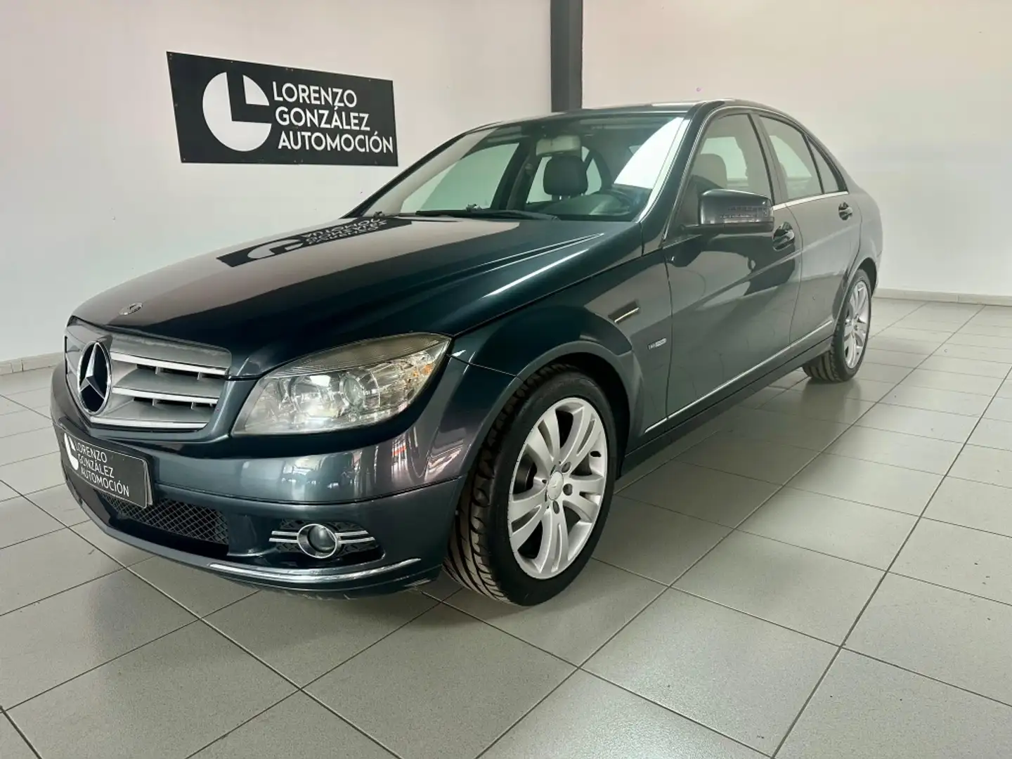 Mercedes-Benz C 180 CGI BE Avantgarde Gris - 1
