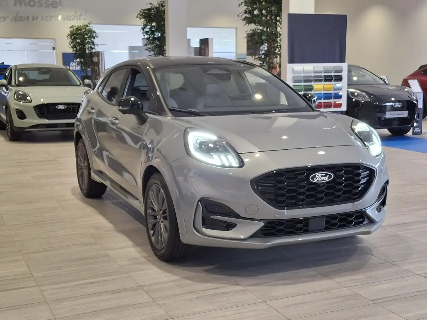 Ford Puma 1.0 EcoBoost Hybrid Sound Edition NU MET € 6.500, Zilver - 2