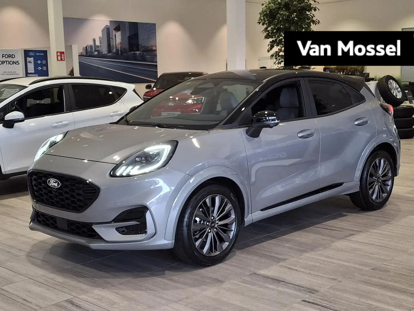 Ford Puma 1.0 EcoBoost Hybrid Sound Edition NU MET € 6.500, Zilver - 1