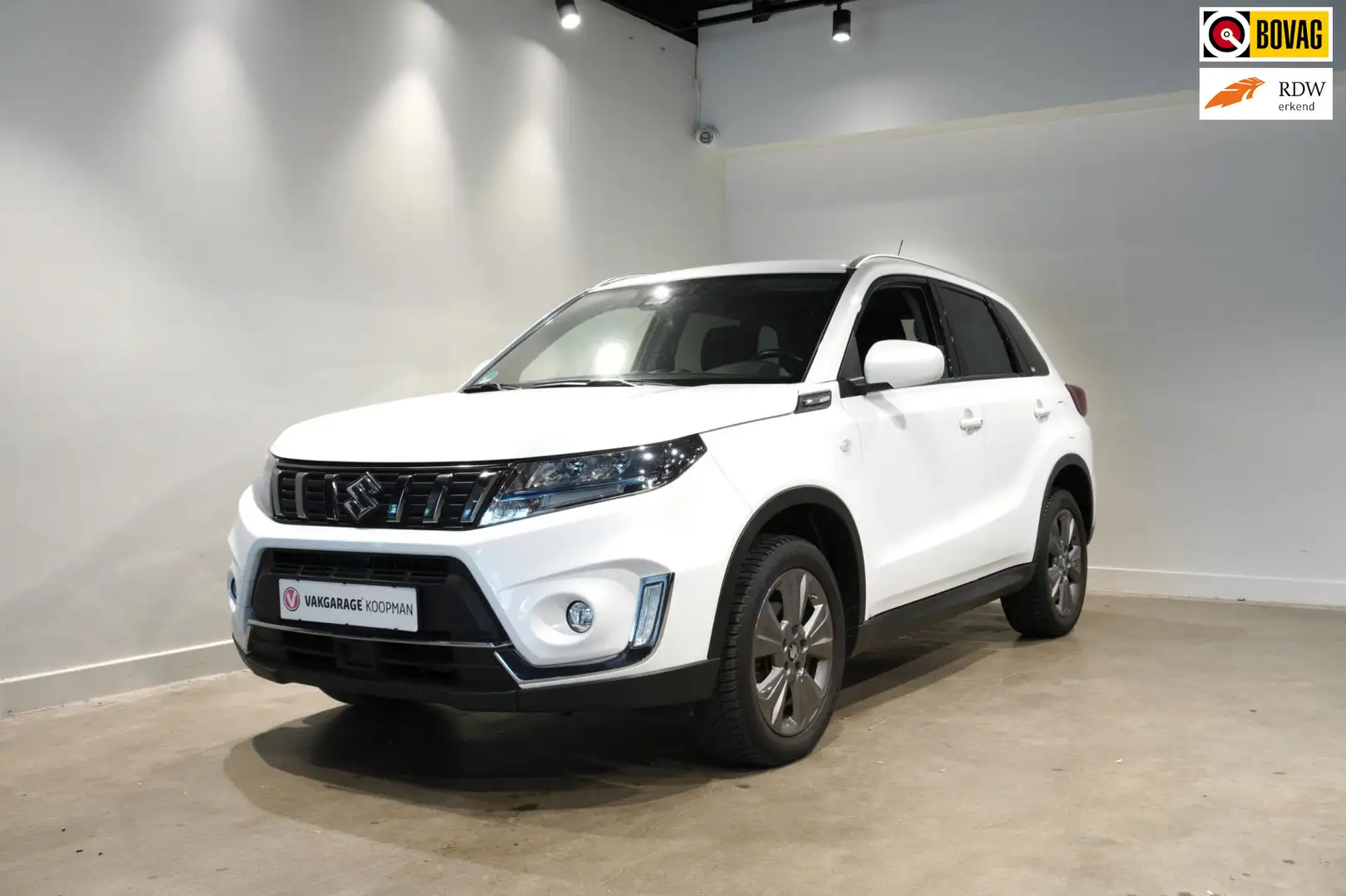 Suzuki Vitara 1.5 Hybrid Select Automaat, Stoelverwarming, Adapt Wit - 1