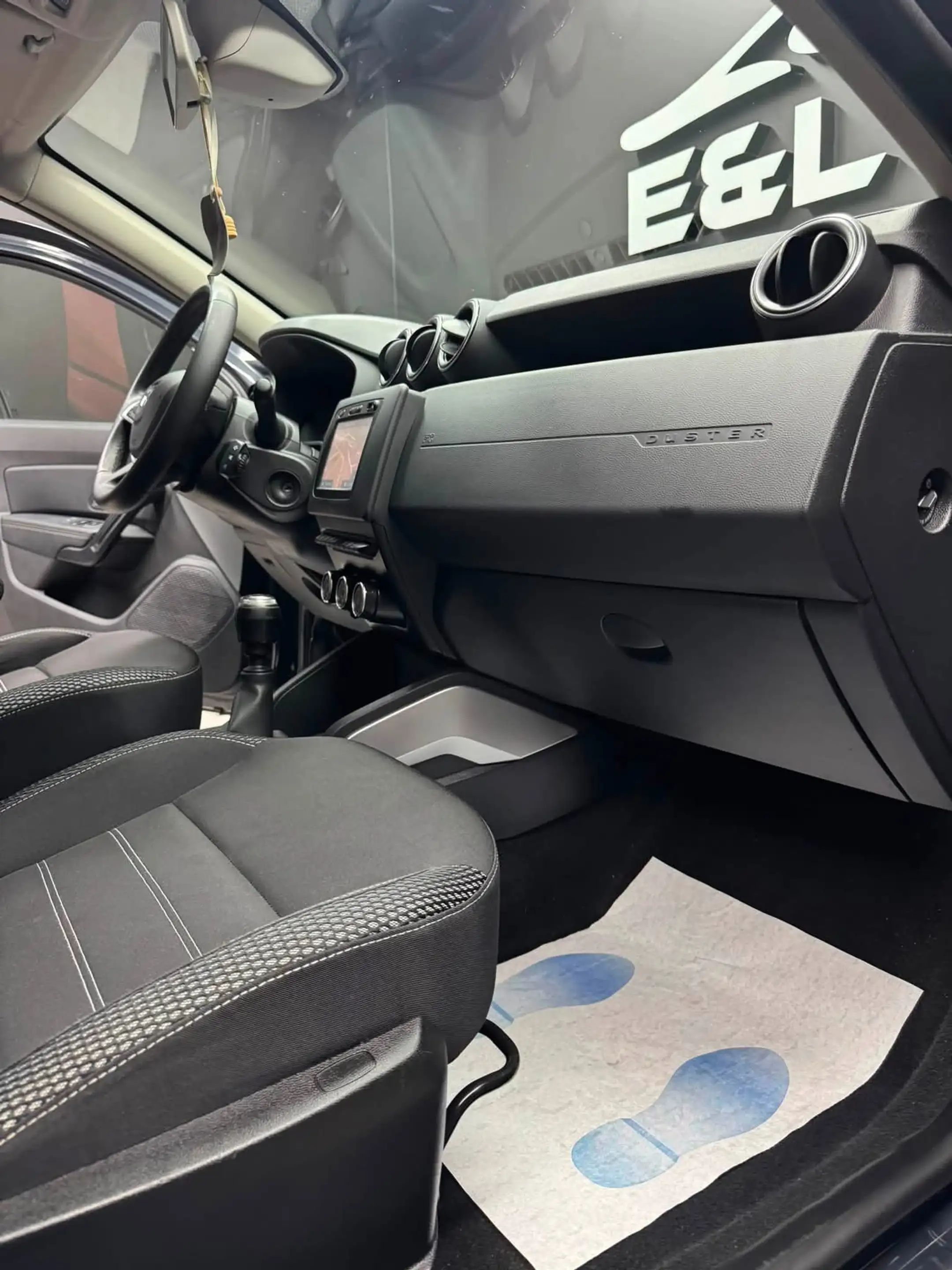 Dacia Duster Duster 1.2 TCe **12 mois de garantie** — photo 12