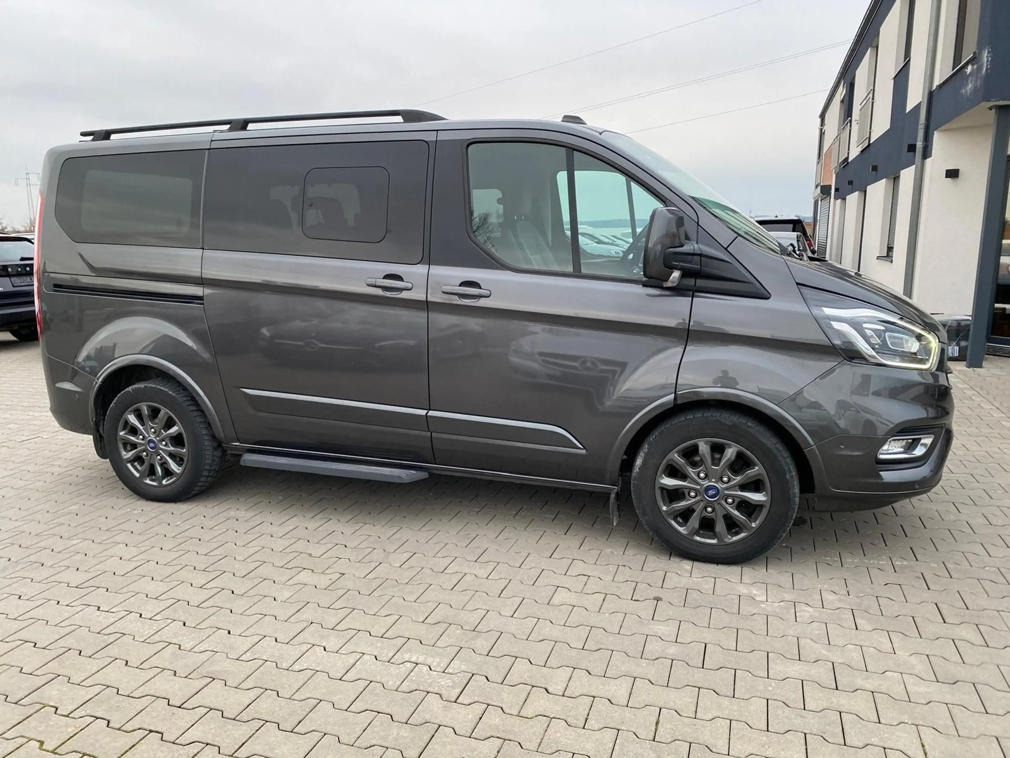 Ford Tourneo Custom Kombi 320 L1Titanium|LEDER|SZH| — photo 4