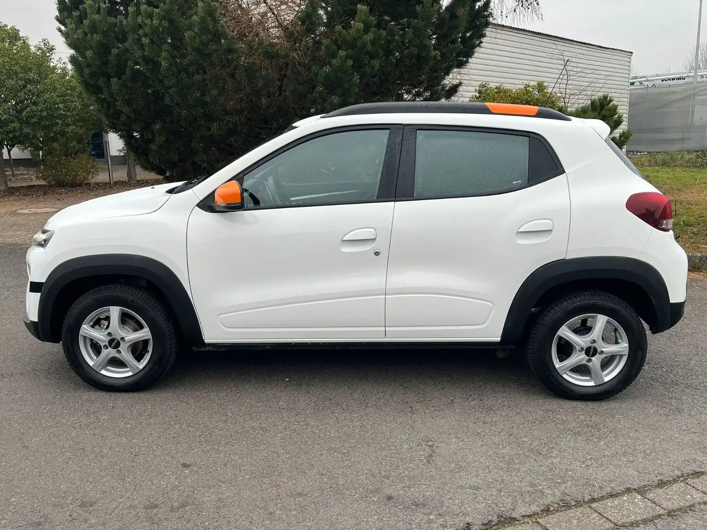 Dacia Spring Electric Comfort Plus Weiß - 2