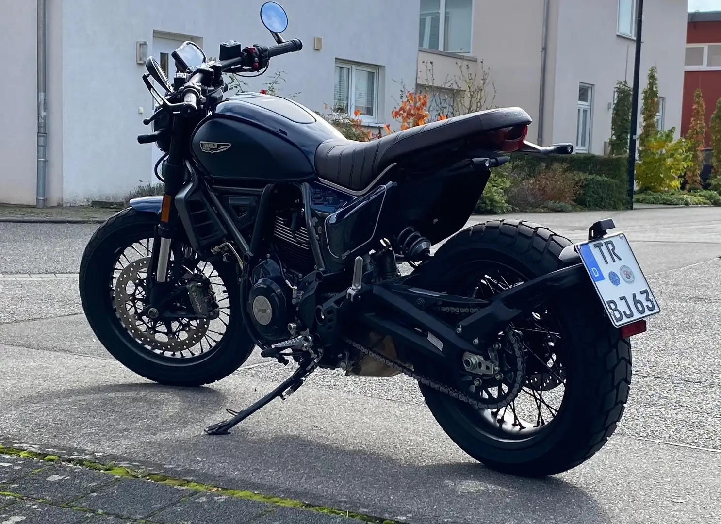 Ducati Scrambler 800 Night Shift Azul - 1