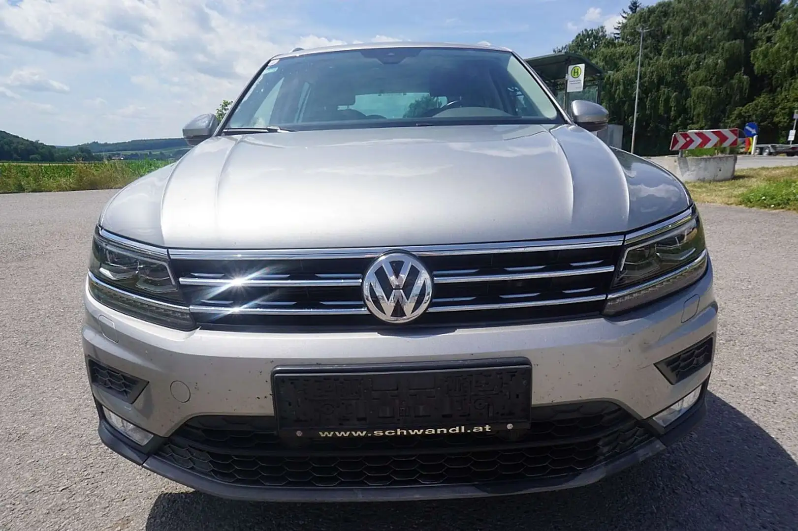 Volkswagen Tiguan 2,0 TDI SCR 4Motion Comfortline Grau - 1
