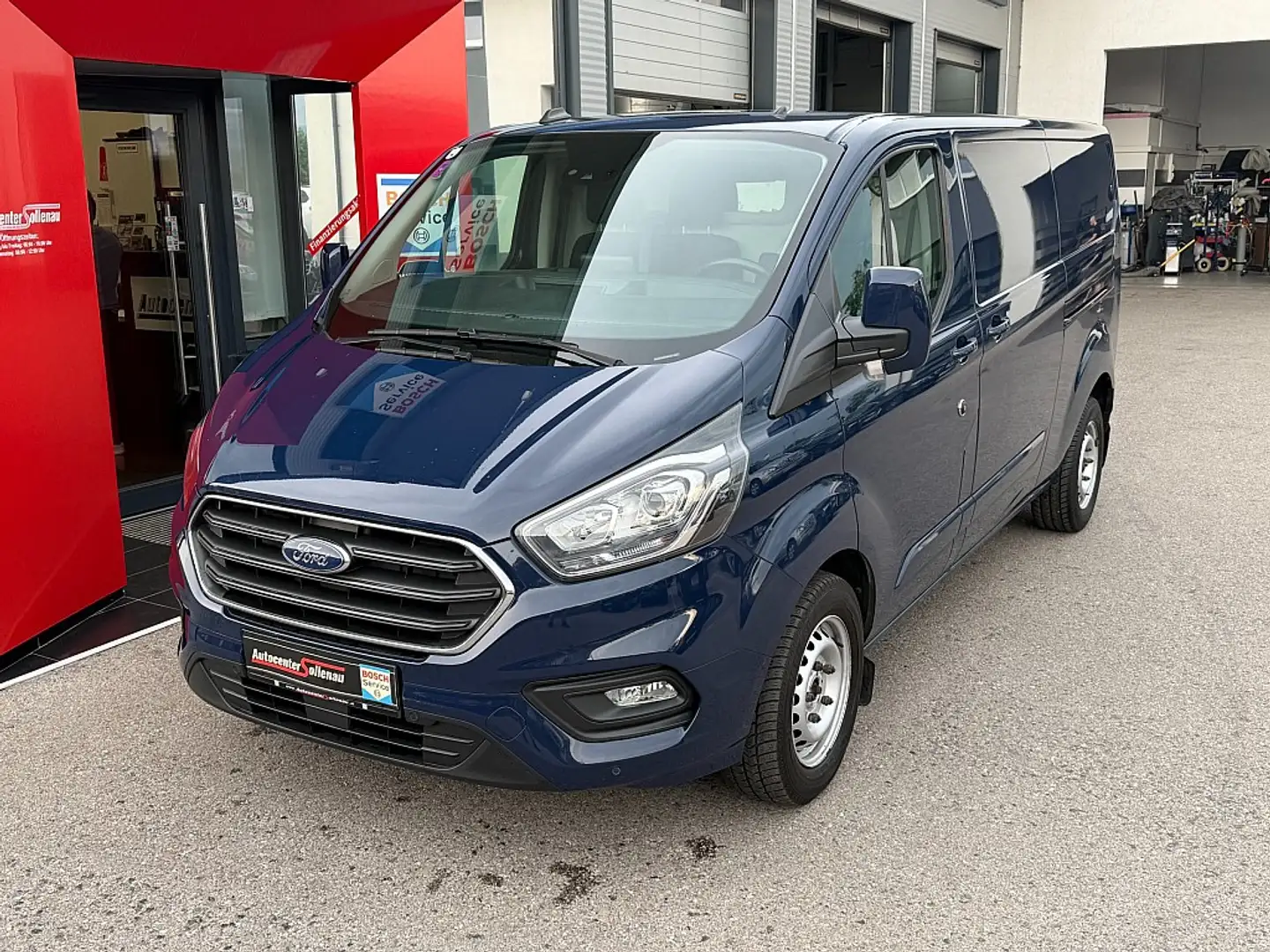 Ford Transit Custom Kasten 2,0 TDCi L2H1 340 Limited Bleu - 2