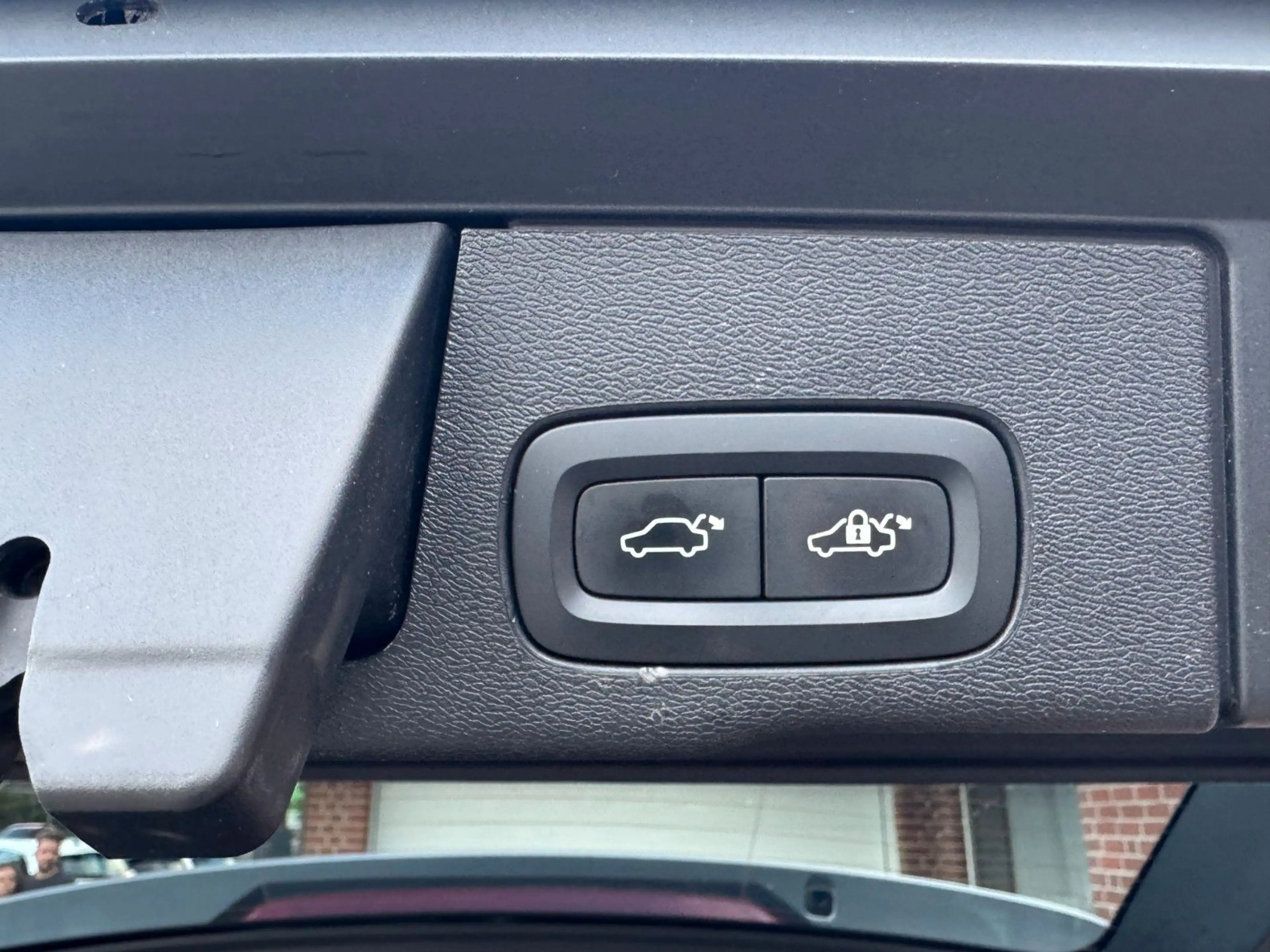 Volvo XC60 Inscription AWD*PANO*360K*AHK — photo 19