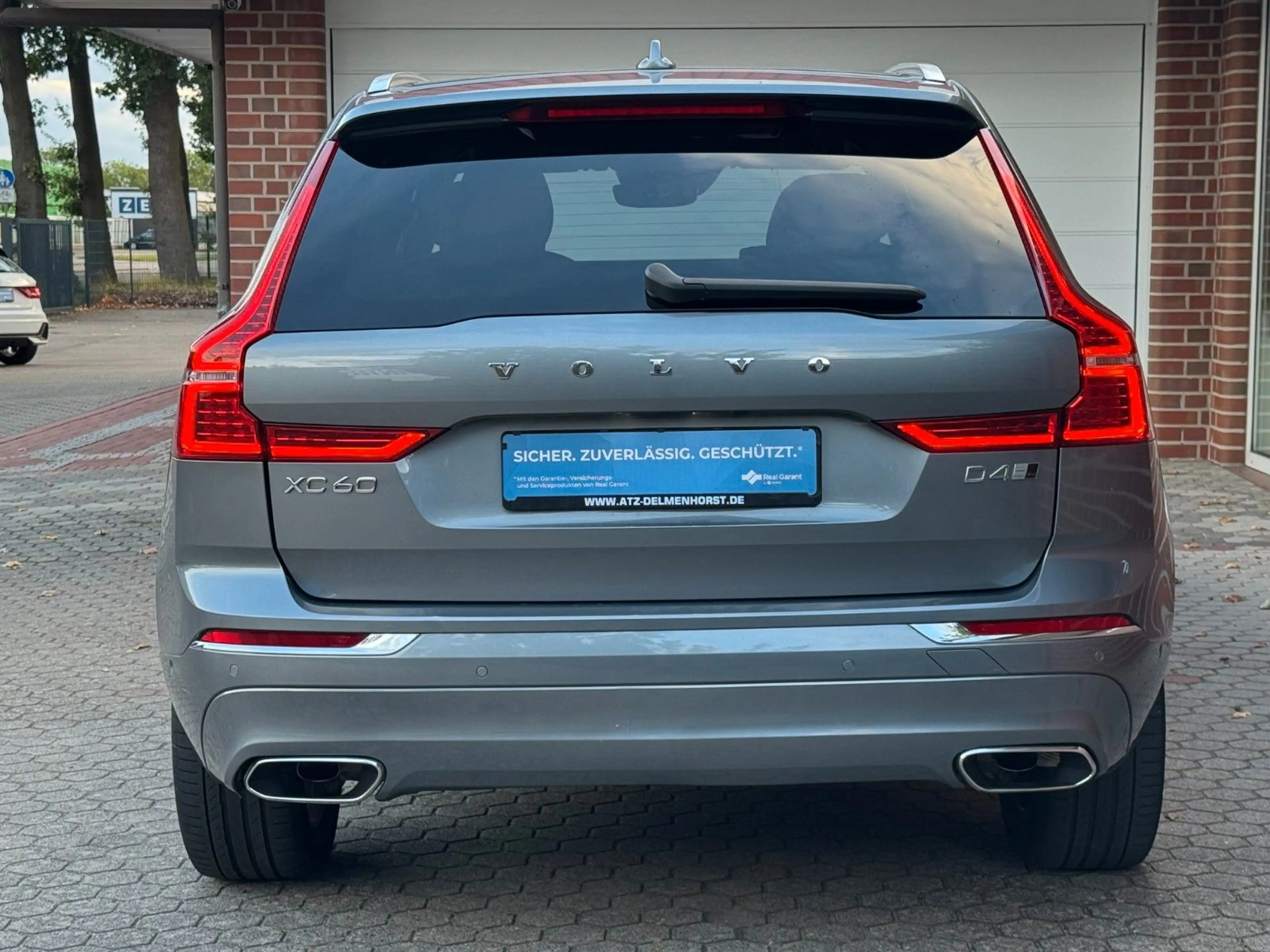 Volvo XC60 Inscription AWD*PANO*360K*AHK — photo 4