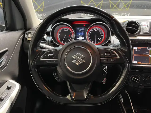 Suzuki Swift view 10